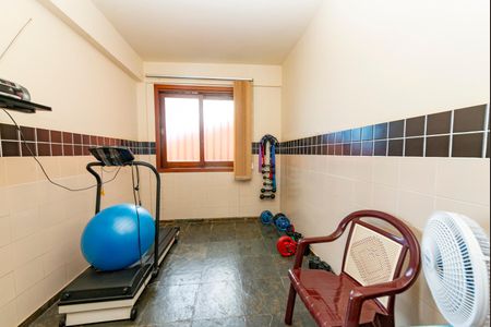 Casa à venda com 436m², 4 quartos e 4 vagasAcademia