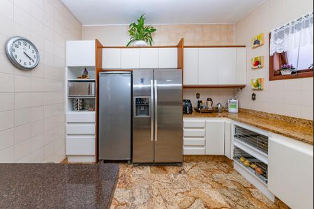 Casa à venda com 436m², 4 quartos e 4 vagasCozinha