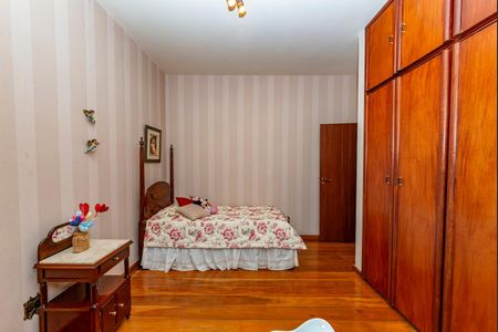 Casa à venda com 436m², 4 quartos e 4 vagasQuarto 3