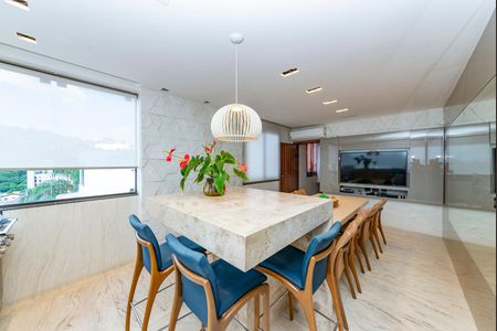 Casa à venda com 436m², 4 quartos e 4 vagasEspaço Gourmet