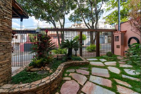 Casa à venda com 436m², 4 quartos e 4 vagasJardim