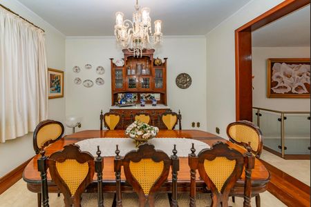 Casa à venda com 436m², 4 quartos e 4 vagasSala 2