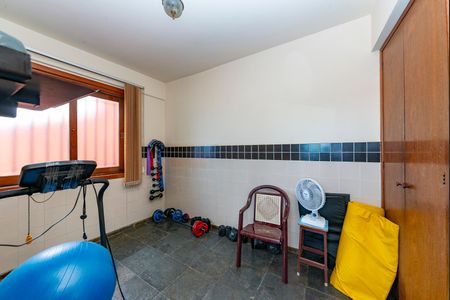 Casa à venda com 436m², 4 quartos e 4 vagasAcademia