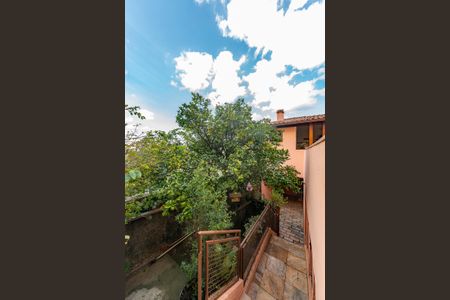 Casa à venda com 436m², 4 quartos e 4 vagasQuintal