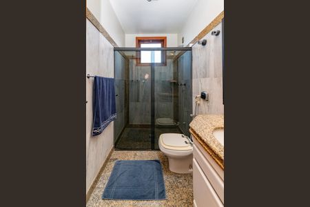 Casa à venda com 436m², 4 quartos e 4 vagasBanheiro Social 2