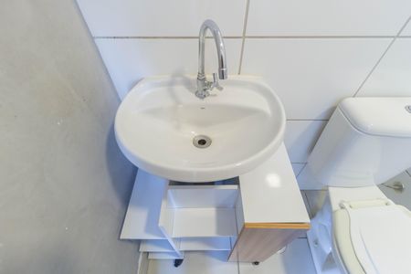 Apartamento para alugar com 45m², 2 quartos e sem vaga Apartamento para alugar com 45m², 2 quartos e sem vagaDetalhe - Banheiro
