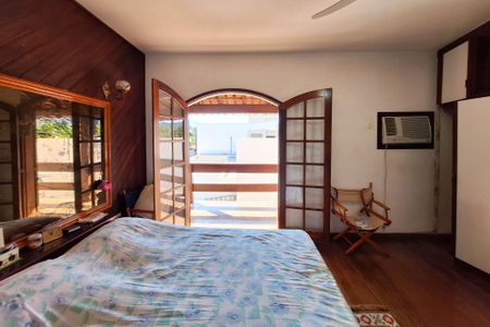 Casa à venda com 250m², 5 quartos e 4 vagasSuíte 3