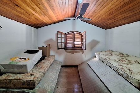 Casa à venda com 250m², 5 quartos e 4 vagasQuarto