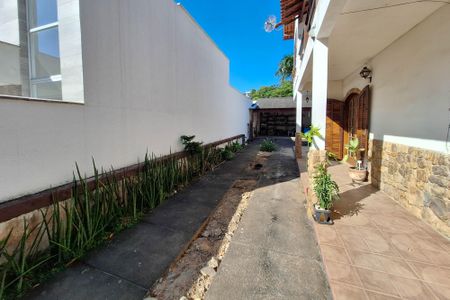 Casa à venda com 250m², 5 quartos e 4 vagasQuintal