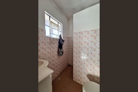 Casa à venda com 250m², 5 quartos e 4 vagasBanheiro da Suíte 4