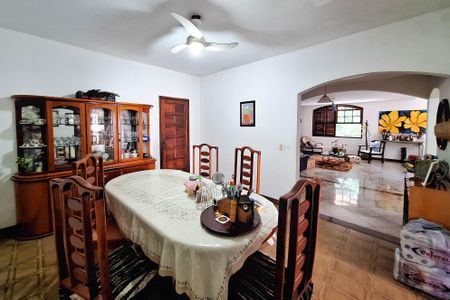 Casa à venda com 250m², 5 quartos e 4 vagasSala de Jantar