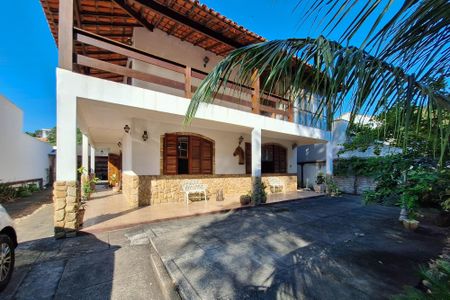 Casa à venda com 250m², 5 quartos e 4 vagasQuintal
