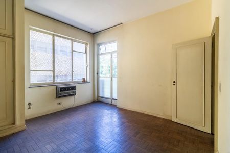 Apartamento à venda com 250m², 3 quartos e 2 vagas Apartamento à venda com 250m², 3 quartos e 2 vagasQuarto 3