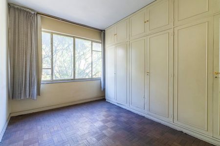 Apartamento à venda com 250m², 3 quartos e 2 vagas Apartamento à venda com 250m², 3 quartos e 2 vagasQuarto 2