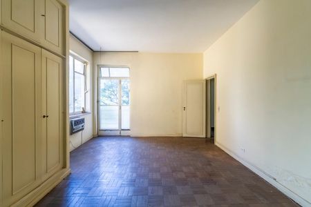 Apartamento à venda com 250m², 3 quartos e 2 vagas Apartamento à venda com 250m², 3 quartos e 2 vagasQuarto 3
