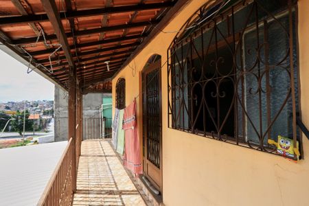 Casa à venda com 62m², 2 quartos e 1 vagaÁrea comÁrea comumum