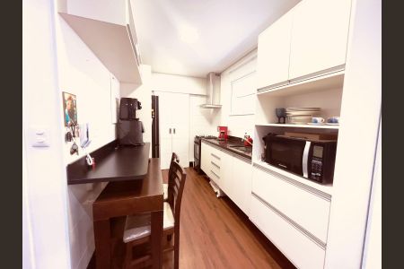 Apartamento para alugar com 82m², 3 quartos e 2 vagas Apartamento para alugar com 82m², 3 quartos e 2 vagasCozinha