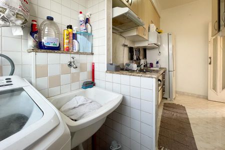 Apartamento à venda com 70m², 3 quartos e 1 vagaÁrea de Serviço