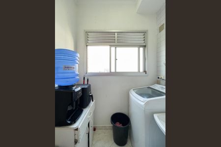 Apartamento à venda com 70m², 3 quartos e 1 vagaÁrea de Serviço