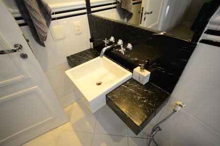 Apartamento à venda com 213m², 3 quartos e 3 vagasBanheiro da Suíte 