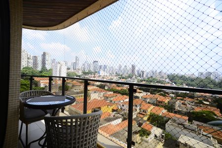 Apartamento à venda com 213m², 3 quartos e 3 vagasVaranda