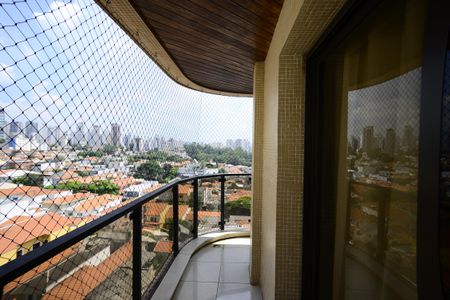 Apartamento à venda com 213m², 3 quartos e 3 vagasVaranda