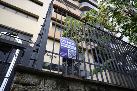 Apartamento à venda com 213m², 3 quartos e 3 vagasPlaca