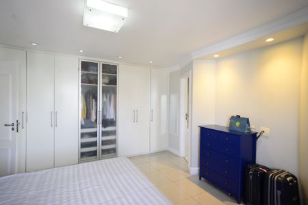 Apartamento à venda com 213m², 3 quartos e 3 vagasSuíte 3