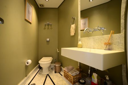 Apartamento à venda com 213m², 3 quartos e 3 vagasLavabo