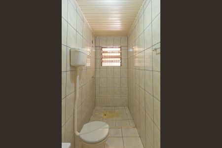 Casa à venda com 86m², 3 quartos e sem vaga Casa à venda com 86m², 3 quartos e sem vagaBanheiro