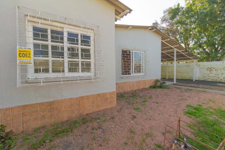 Casa à venda com 86m², 3 quartos e sem vaga Casa à venda com 86m², 3 quartos e sem vagaFachada