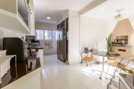 Apartamento para alugar com 177m², 3 quartos e 2 vagasCozinha
