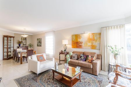 Apartamento para alugar com 177m², 3 quartos e 2 vagasSala