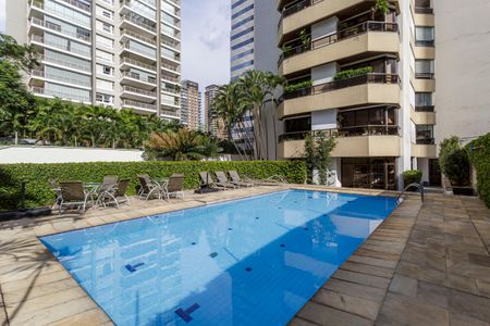 Apartamento para alugar com 177m², 3 quartos e 2 vagasÁrea comum - Piscina