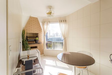 Apartamento para alugar com 177m², 3 quartos e 2 vagasChurrasqueira