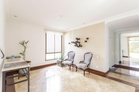 Apartamento para alugar com 177m², 3 quartos e 2 vagasHall de entrada