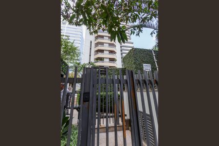 Apartamento para alugar com 177m², 3 quartos e 2 vagasFachada