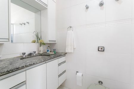 Apartamento para alugar com 177m², 3 quartos e 2 vagasBanheiro da Suíte 1