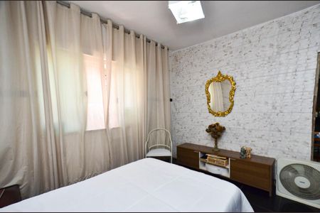 Casa à venda com 400m², 2 quartos e 1 vaga Casa à venda com 400m², 2 quartos e 1 vagaQuarto 1