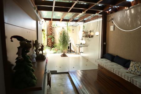 Casa à venda com 162m², 3 quartos e 2 vagasÁrea Externa