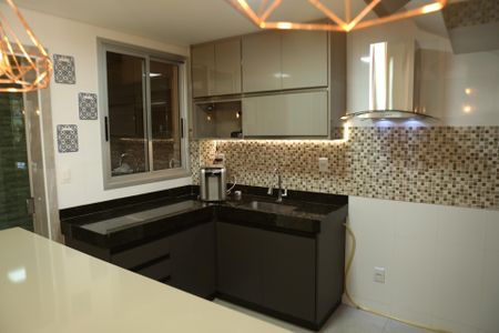 Casa à venda com 162m², 3 quartos e 2 vagasCozinha