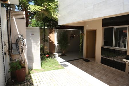 Casa à venda com 162m², 3 quartos e 2 vagasÁrea Externa