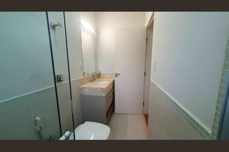 Casa de condomínio para alugar com 252m², 4 quartos e 6 vagas Casa de condomínio para alugar com 252m², 4 quartos e 6 vagasBanheiro 3/Suíte