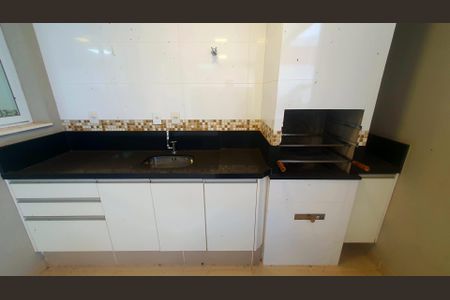 Casa de condomínio para alugar com 252m², 4 quartos e 6 vagas Casa de condomínio para alugar com 252m², 4 quartos e 6 vagasÁrea comum