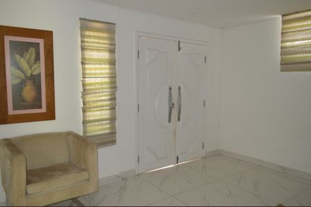 Casa à venda com 630m², 5 quartos e 6 vagasSala de entrada (Hall)