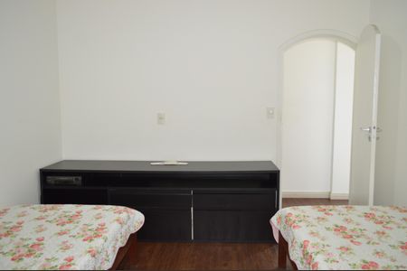 Casa à venda com 630m², 5 quartos e 6 vagasSuíte 3