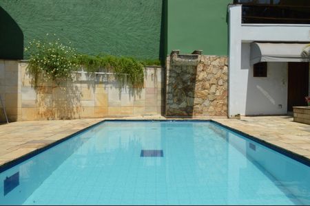 Casa à venda com 630m², 5 quartos e 6 vagasPiscina