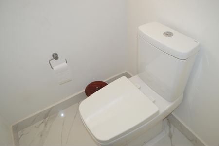 Casa à venda com 630m², 5 quartos e 6 vagasLavabo