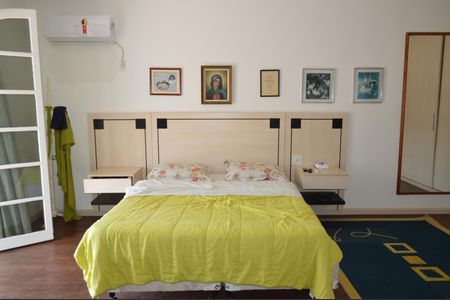 Casa à venda com 630m², 5 quartos e 6 vagasSuíte 2