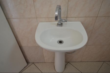 Casa à venda com 630m², 5 quartos e 6 vagasBanheiro do Quiosque bar